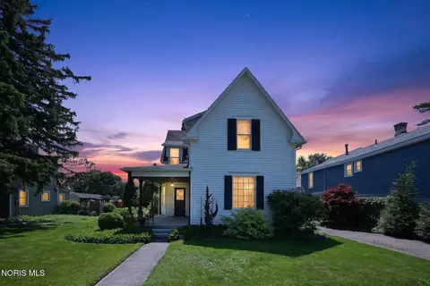 228 W Broadway St, Maumee, OH 43537