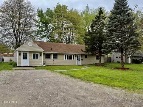 1643 Longwood Dr, Toledo, OH 43615