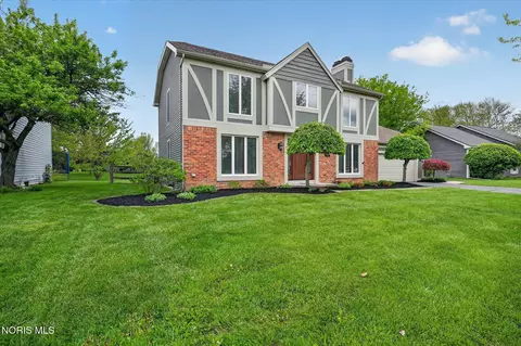 7932 Harrow Ct, Sylvania, OH 43560