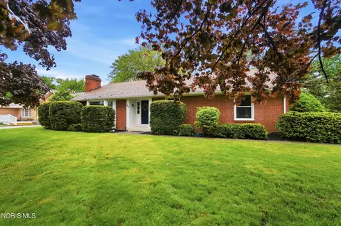 720 Fairview Ave, Bowling Green, OH 43402
