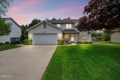 2331 Heatherglen Dr, Maumee, OH 43537