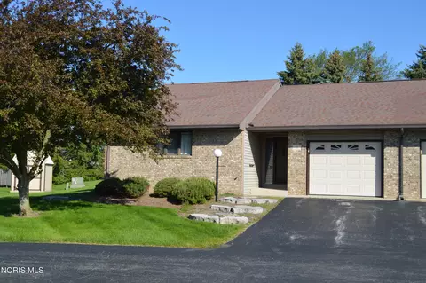 22 Windstone Dr, Findlay, OH 45840