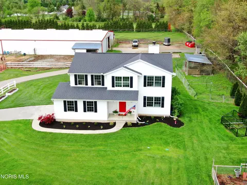 12560 Neapolis Waterville Rd, Whitehouse, OH 43571