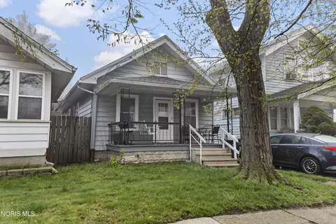 1810 Brussels St, Toledo, OH 43613