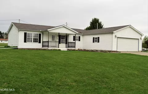 111 Leigh Rd, West Unity, OH 43570