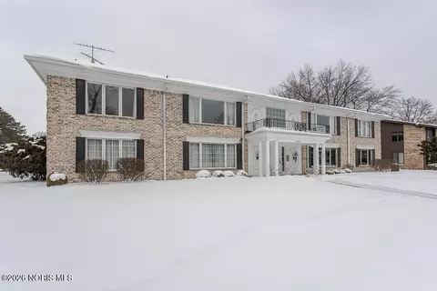 6562 Woodhall Dr #4, Sylvania, OH 43560