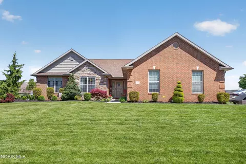 1314 White Birch Dr, Findlay, OH 45840
