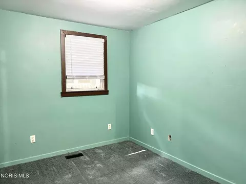 Bedroom - 547 E Lincoln Ave #REAR, Ada, OH 45810 photo 1 of 1