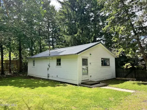 547 E Lincoln Ave #REAR, Ada, OH 45810
