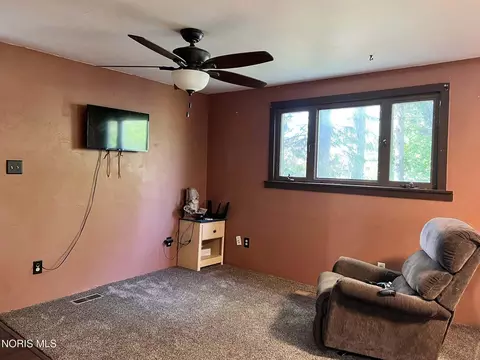 Living - 547 E Lincoln Ave #REAR, Ada, OH 45810 photo 2 of 2
