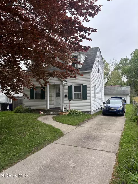 933 Searles Rd, Toledo, OH 43607