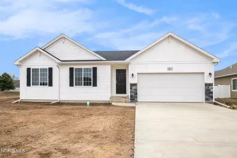 1123 Clairmont Ave, Napoleon, OH 43545
