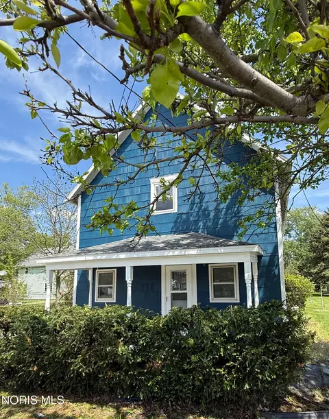 207 S Findlay Pike, Portage, OH 43451