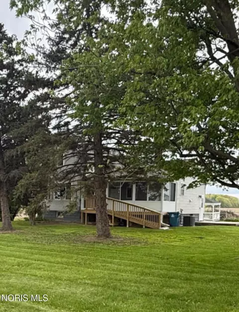 8544 Jerusalem Rd, Curtice, OH 43412