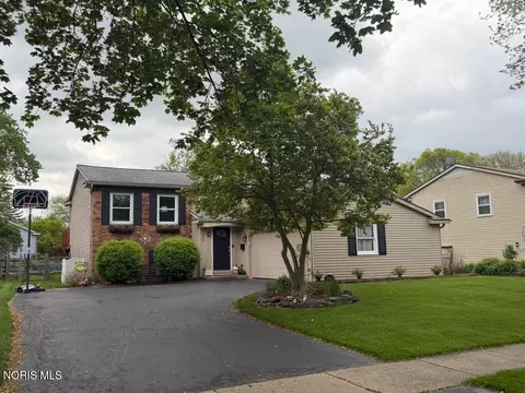 1324 Winghaven Rd, Maumee, OH 43537