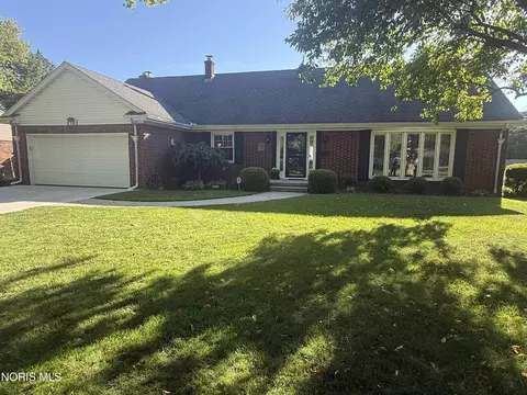 2103 Glen Arbor Dr, Toledo, OH 43614