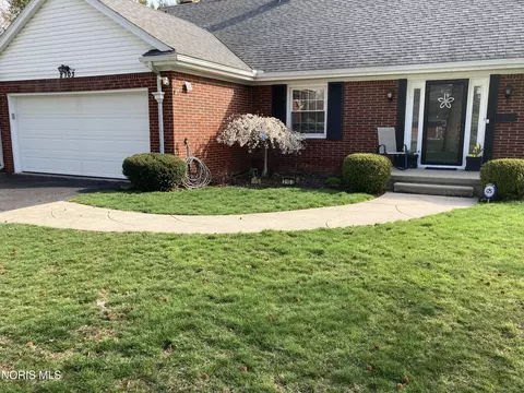 2103 Glen Arbor Dr, Toledo, OH 43614
