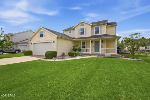 108 Earl North Dr, Haskins, OH 43525