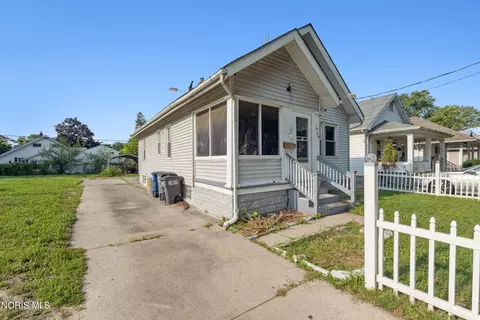 1763 Georgia Ave, Toledo, OH 43613