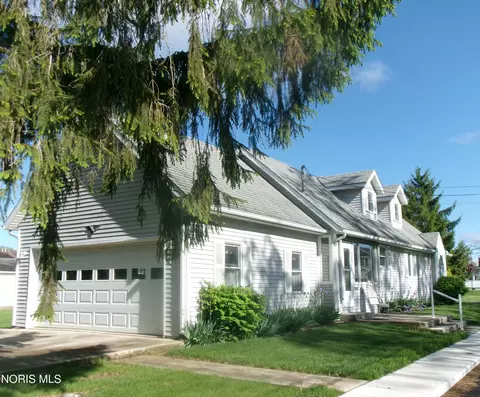 742 E 2nd St, Ottawa, OH 45875
