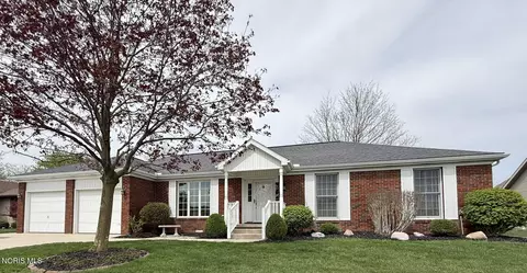 1318 Pinehurst Dr, Defiance, OH 43512