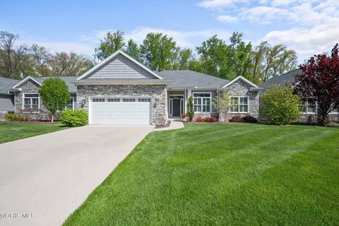 6730 Ridgewood Trl, Toledo, OH 43617