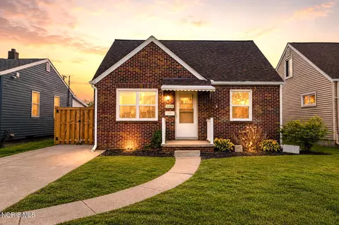 2606 102nd St, Toledo, OH 43611