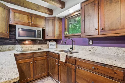 Kitchen - 3309 Township Road 42, Rawson, OH 45881 photo 1 of 3