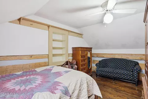 Bedroom - 3309 Township Road 42, Rawson, OH 45881 photo 6 of 7