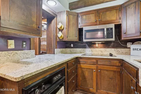 Kitchen - 3309 Township Road 42, Rawson, OH 45881 photo 3 of 3