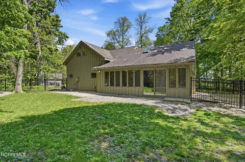Exterior - 3309 Township Road 42, Rawson, OH 45881 photo 13 of 15