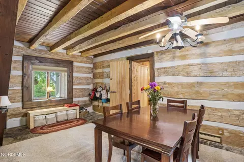 Dining - 3309 Township Road 42, Rawson, OH 45881 photo 2 of 3