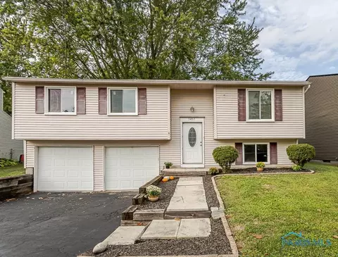 5457 Thornbrook Trl, Toledo, OH 43611