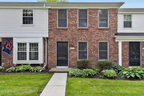 6715 Garden Rd, Maumee, OH 43537