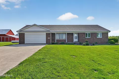 5229 N Reiman Rd, Curtice, OH 43412