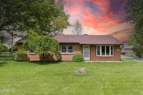 113 Heilman Ave, Perrysburg, OH 43551