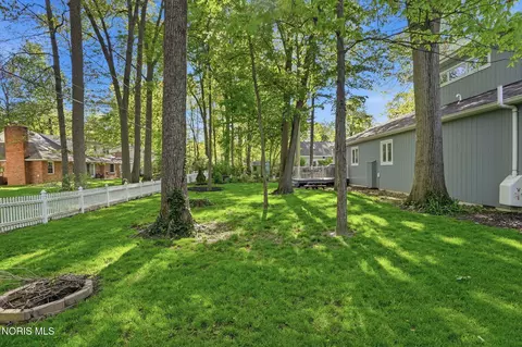 Exterior - 1908 Windsor Pl, Findlay, OH 45840 photo 8 of 14