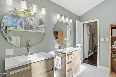 Bath - 1908 Windsor Pl, Findlay, OH 45840 photo 6 of 6