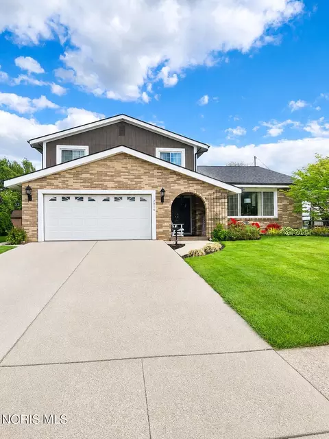 2214 Ruthanne Dr, Toledo, OH 43611