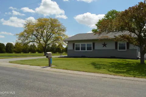 2306 Seevers Rd, Hicksville, OH 43526