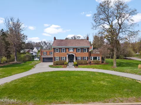 3416 Bancroft St, Ottawa Hills, OH 43606