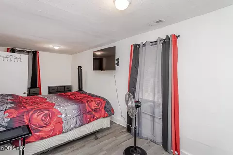 Bedroom - 821 Elysian Ave, Toledo, OH 43607 photo 1 of 3