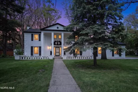 4323 Nantuckett Dr, Toledo, OH 43623