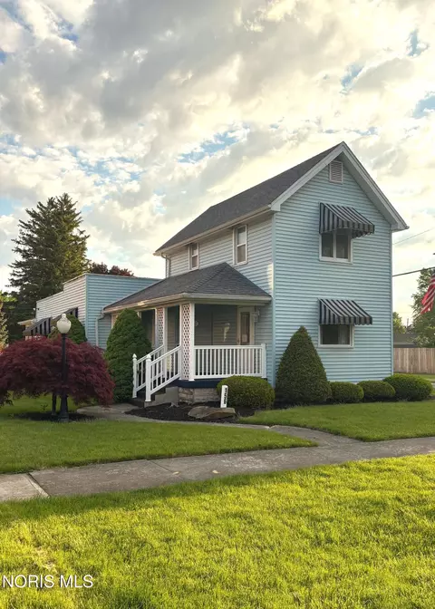 156 Elm St, Fostoria, OH 44830