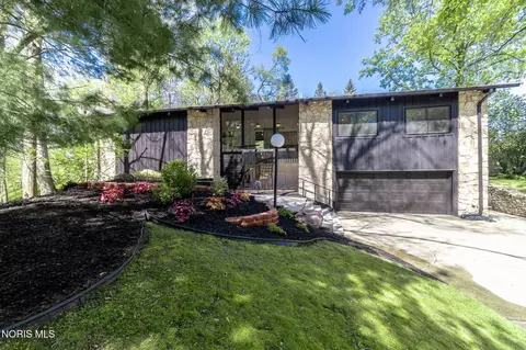 5535 Olde Post Rd, Sylvania, OH 43560