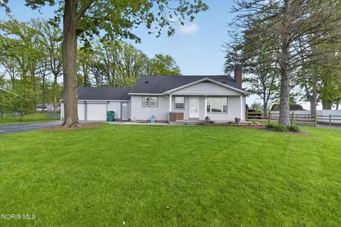 1655 Latcha Rd, Millbury, OH 43447