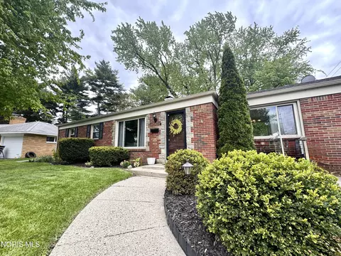 3431 Blairmont Ave, Toledo, OH 43614