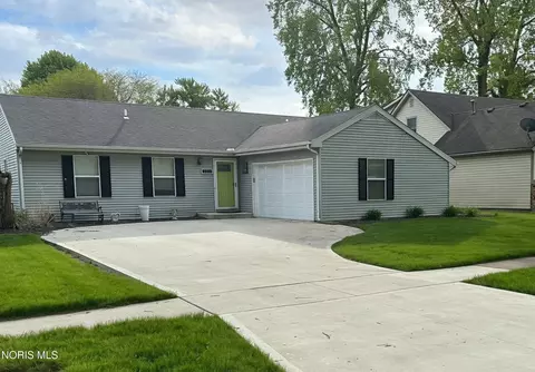 520 Bennington Dr, Maumee, OH 43537