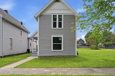 337 Mcdougal St, Fostoria, OH 44830
