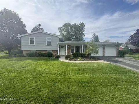 5841 Jeffrey Ln, Sylvania, OH 43560